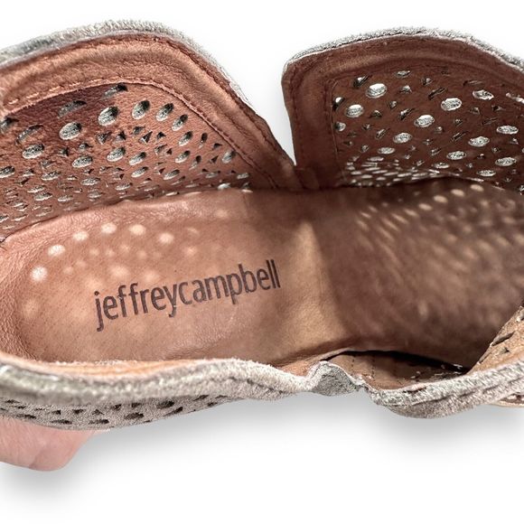 Jeffrey Campbell Ankle Boot Bootie Sz 8 Rosalee Suede Perforated Taupe Gray Heel - Picture 11 of 11